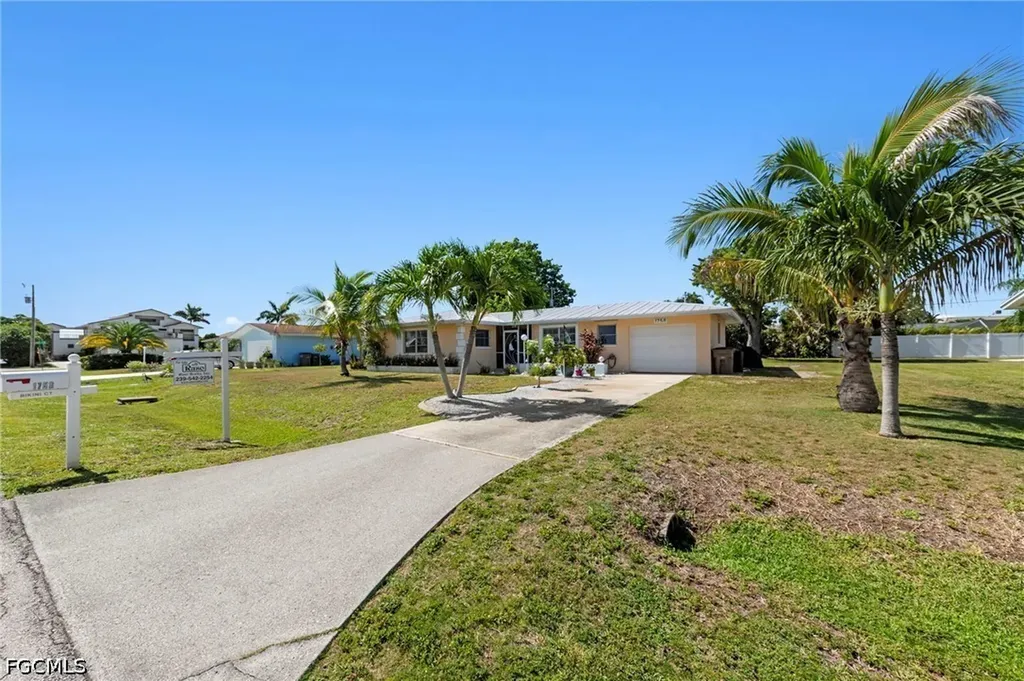 1758 Bikini Court Cape Coral FL 33904