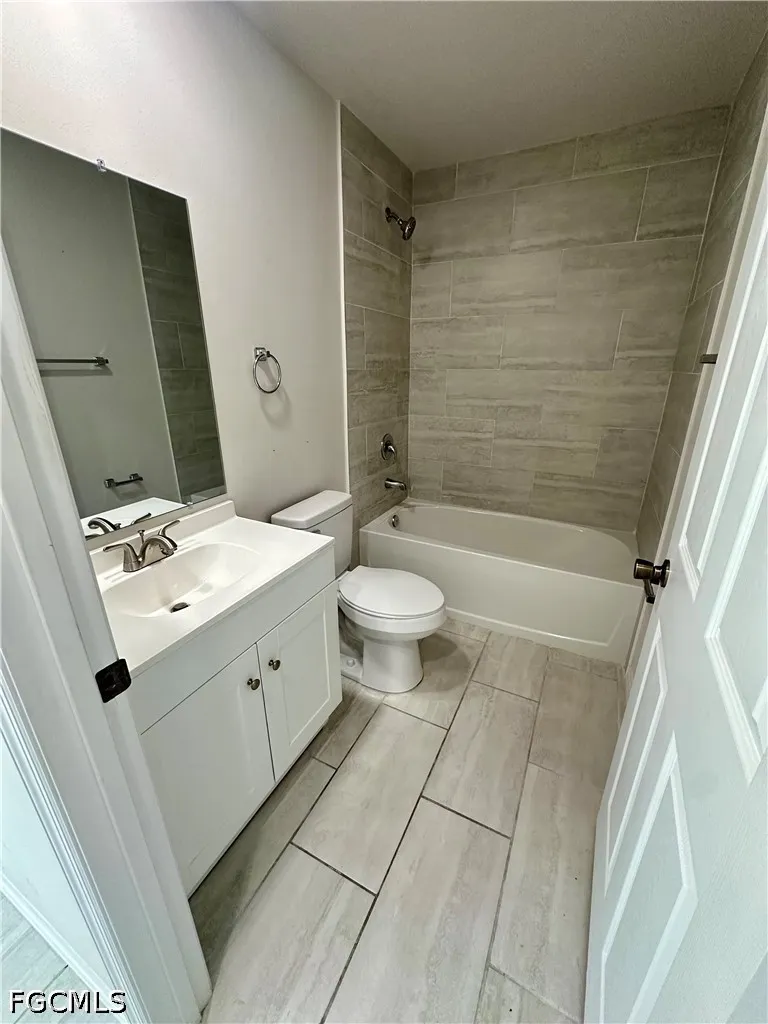 3310 SW 17th Place Cape Coral FL 33914