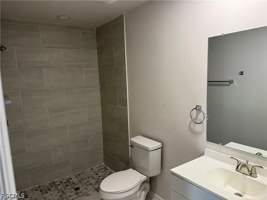3310 SW 17th Place Cape Coral FL 33914