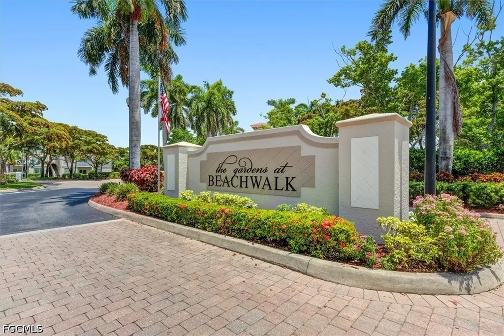 15590 Ocean Walk Circle Fort Myers FL 33908