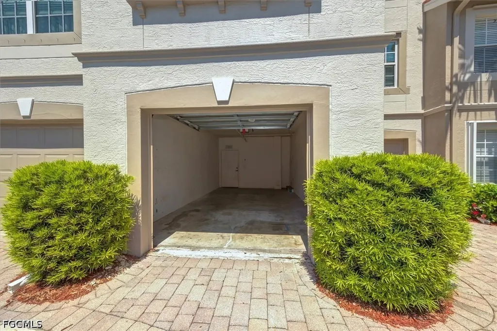 15590 Ocean Walk Circle Fort Myers FL 33908