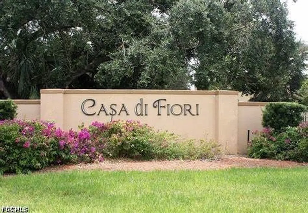 1101 Winding Pines Circle Cape Coral FL 33909