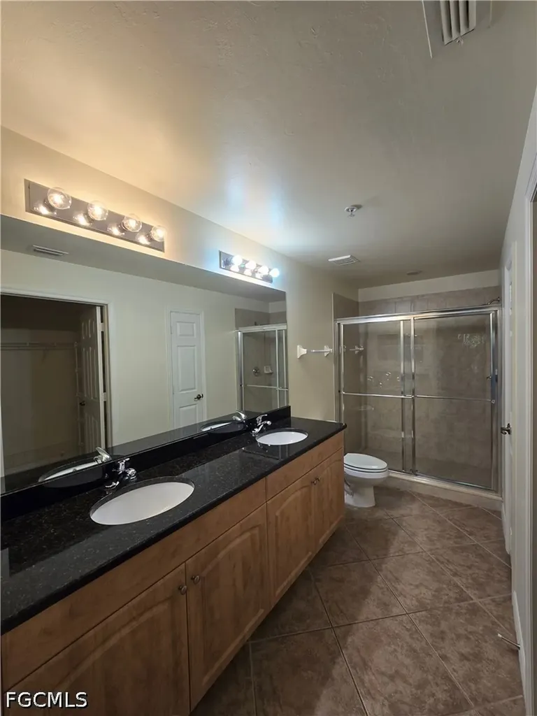 1101 Winding Pines Circle Cape Coral FL 33909
