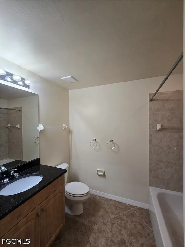 1101 Winding Pines Circle Cape Coral FL 33909