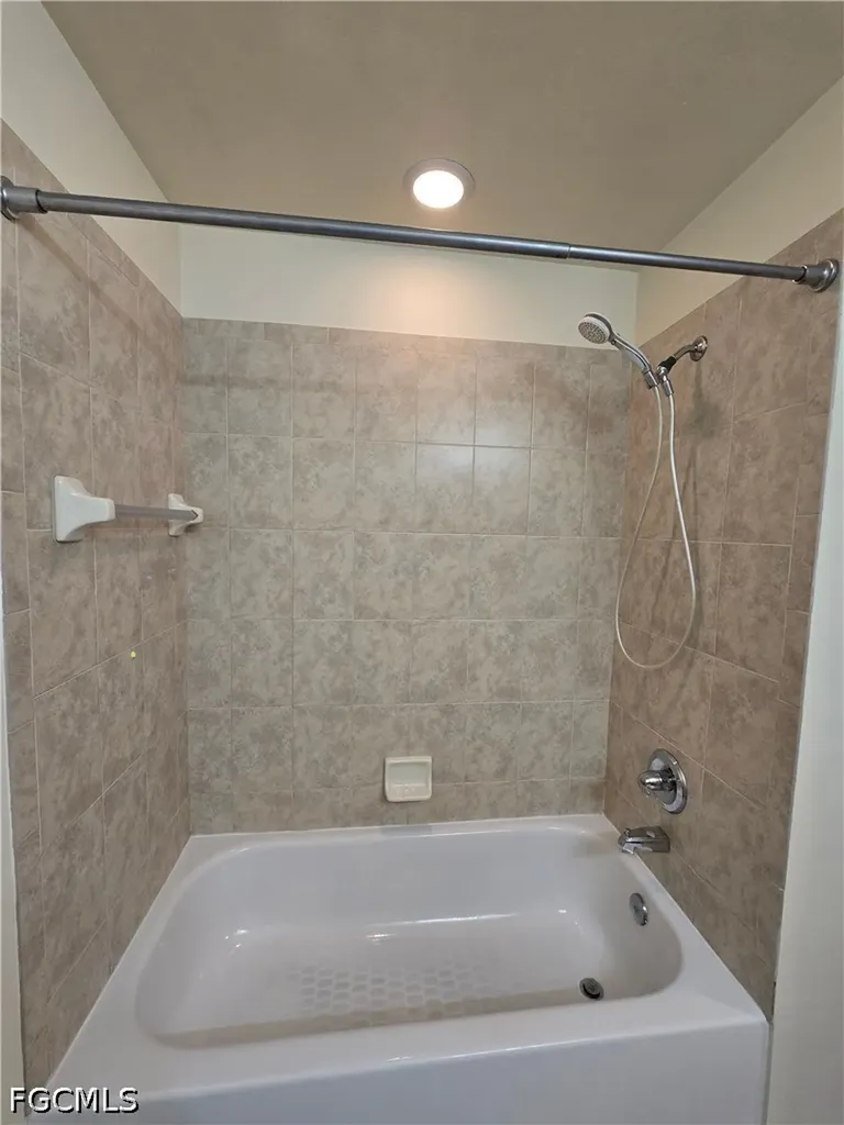 1101 Winding Pines Circle Cape Coral FL 33909