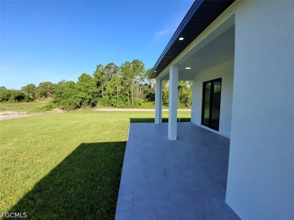 1106 Edelweiss Street E Lehigh Acres FL 33974
