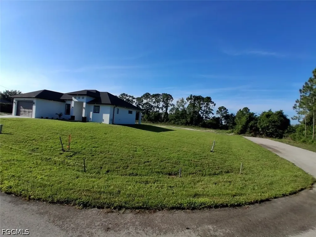 1106 Edelweiss Street E Lehigh Acres FL 33974