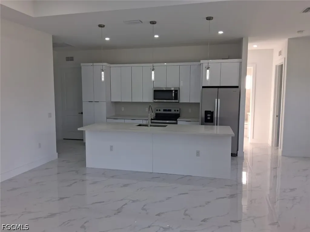 1106 Edelweiss Street E Lehigh Acres FL 33974