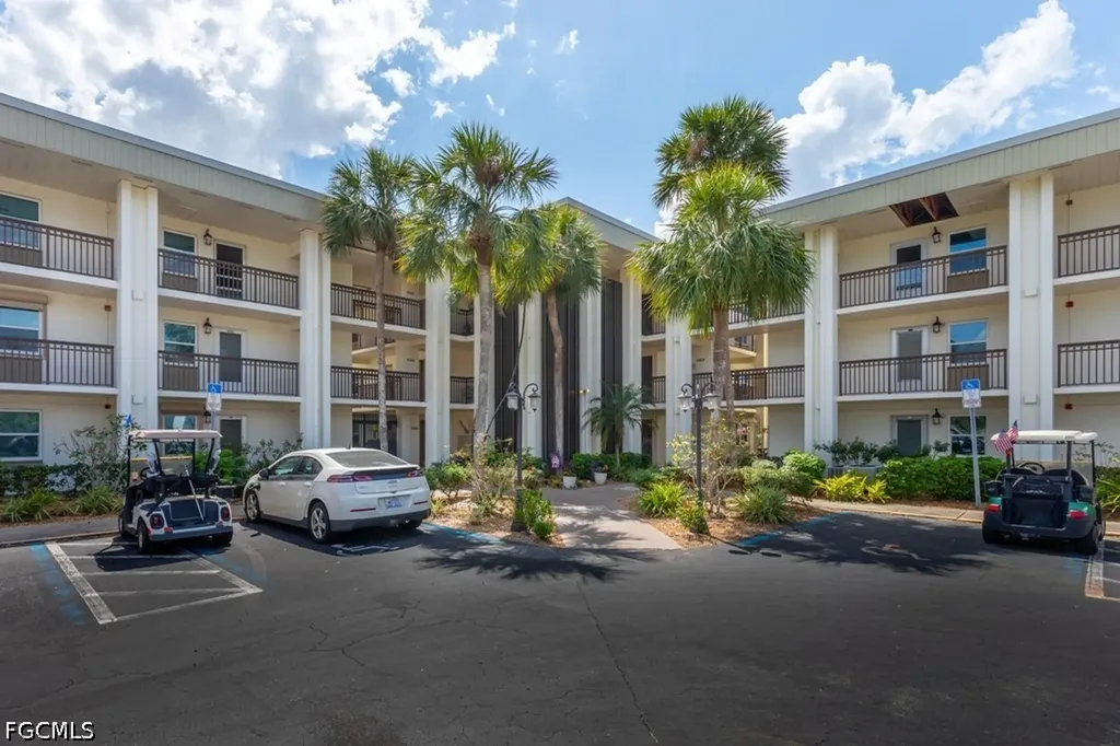Fort Myers FL, 1740 Pine Valley Drive, Unit 110