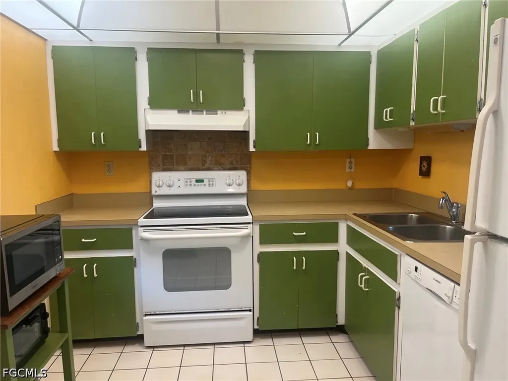 1740 Pine Valley Drive Fort Myers FL 33907