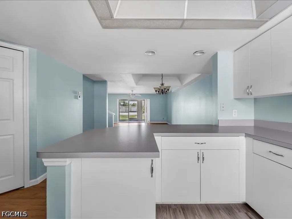 28 Cosmopolitan Drive Lehigh Acres FL 33936