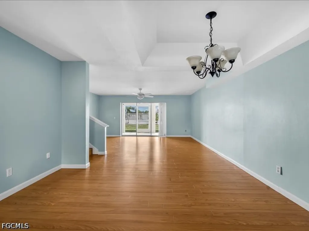 28 Cosmopolitan Drive Lehigh Acres FL 33936