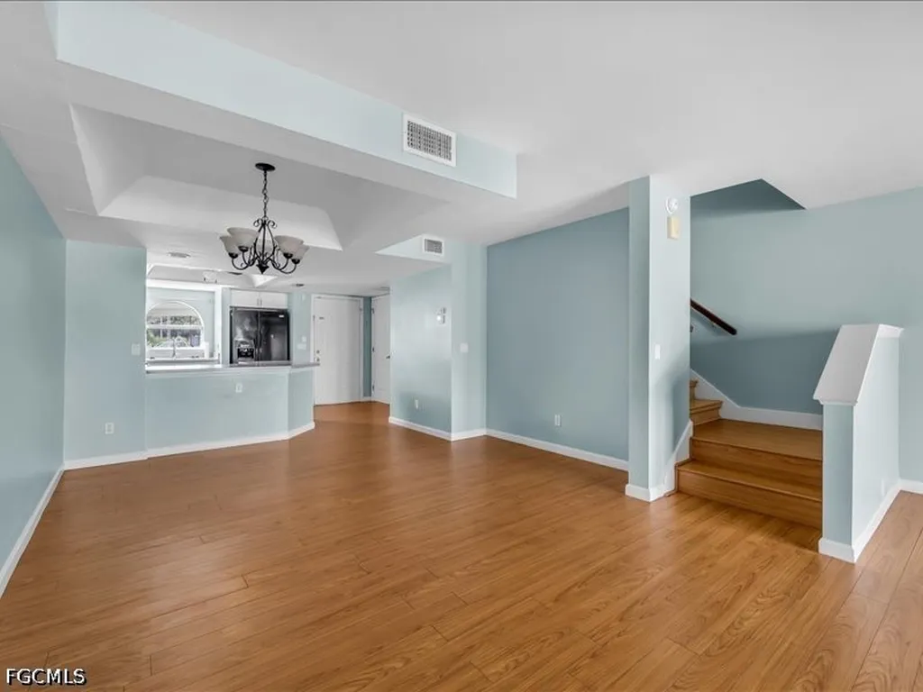 28 Cosmopolitan Drive Lehigh Acres FL 33936