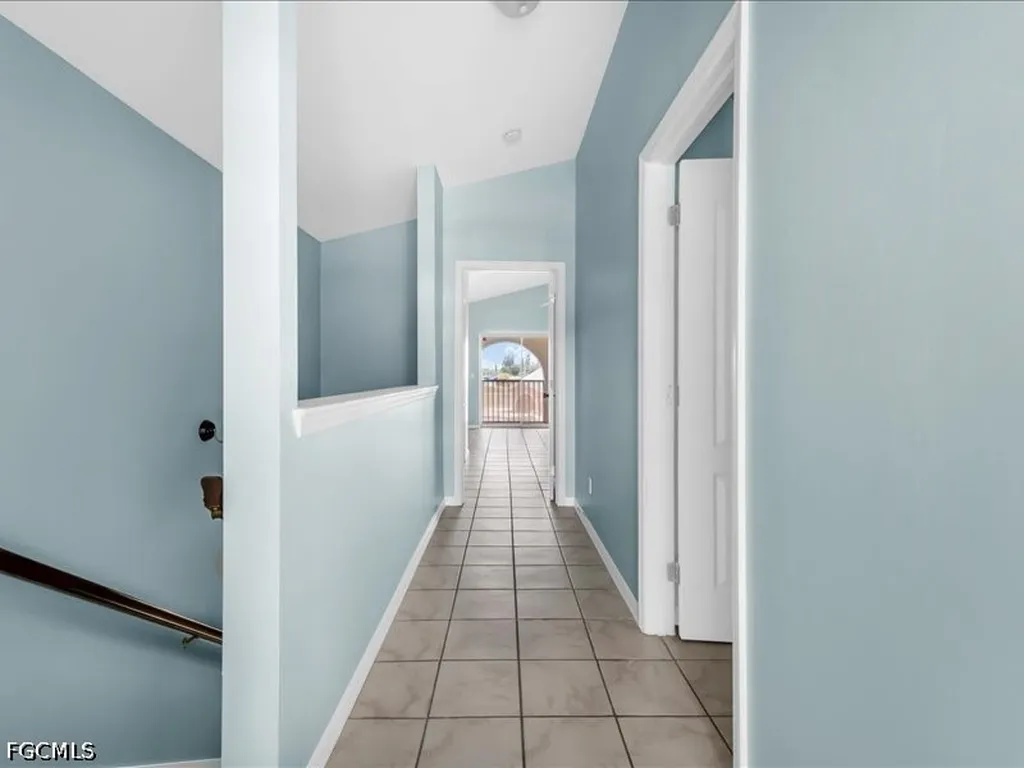 28 Cosmopolitan Drive Lehigh Acres FL 33936
