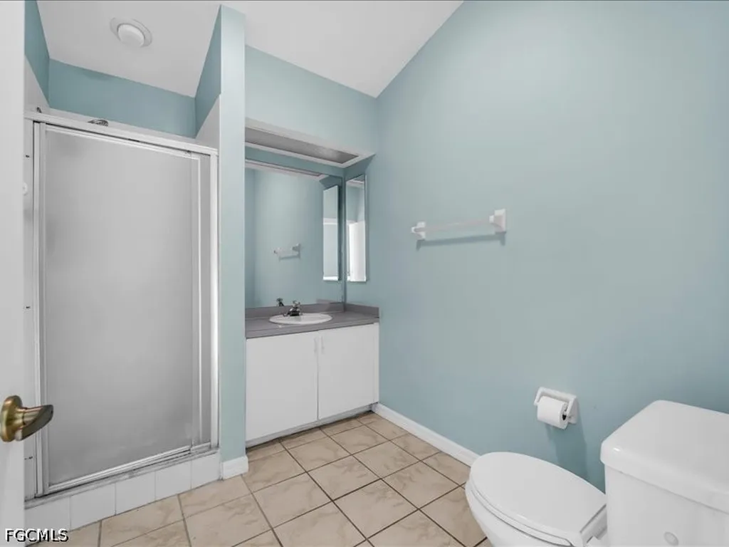 28 Cosmopolitan Drive Lehigh Acres FL 33936