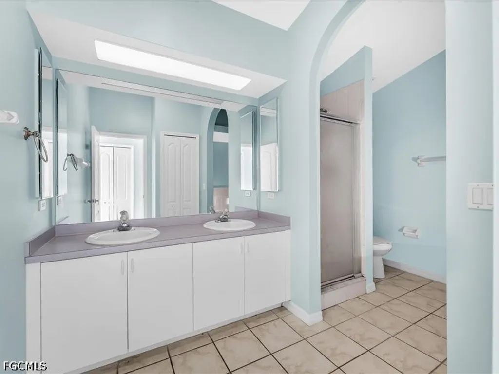28 Cosmopolitan Drive Lehigh Acres FL 33936
