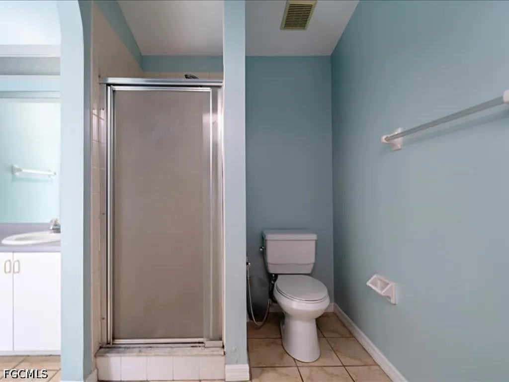 28 Cosmopolitan Drive Lehigh Acres FL 33936