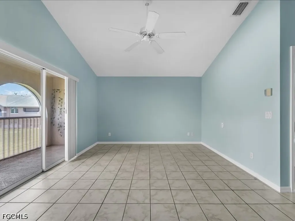 28 Cosmopolitan Drive Lehigh Acres FL 33936