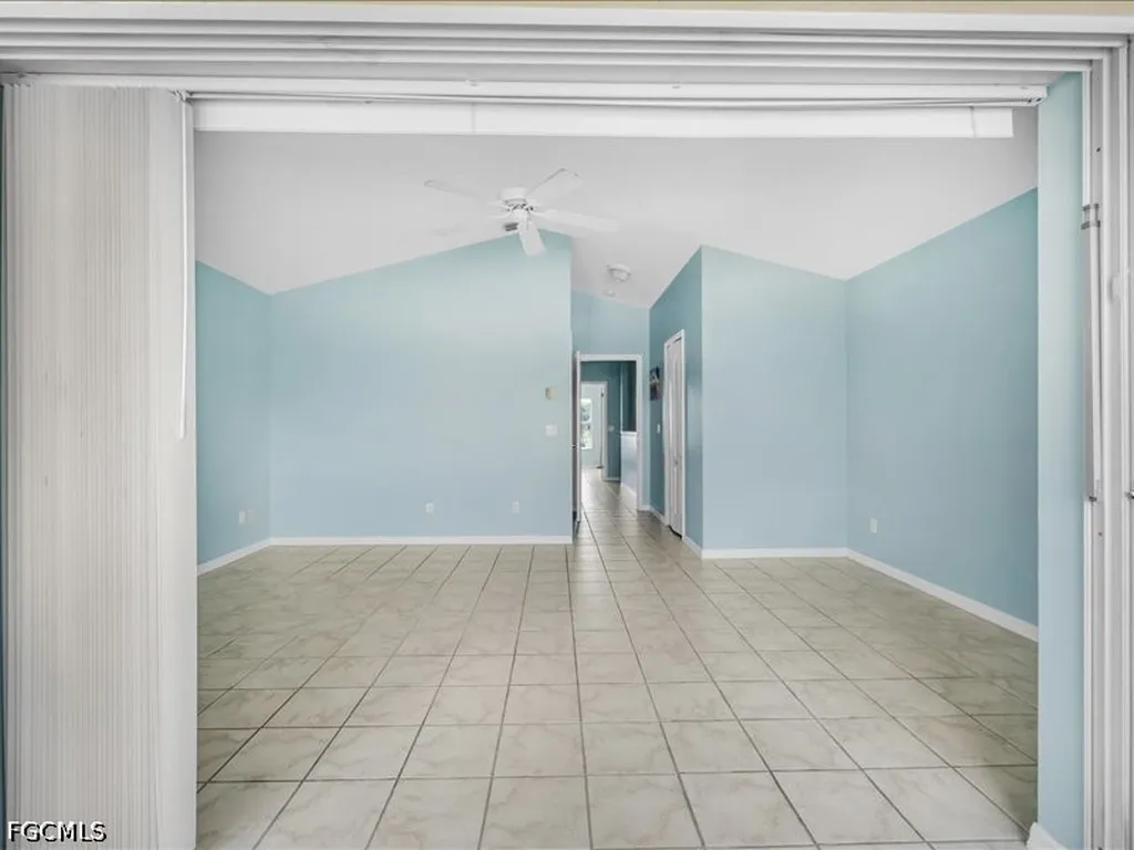 28 Cosmopolitan Drive Lehigh Acres FL 33936