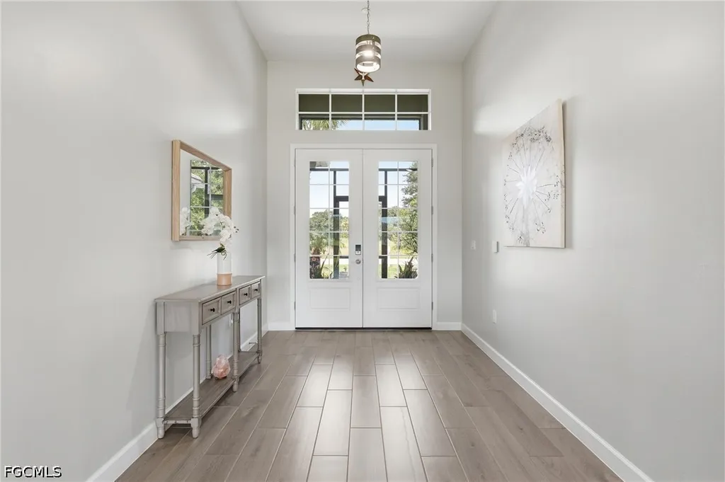 17040 Serengeti Circle Alva FL 33920