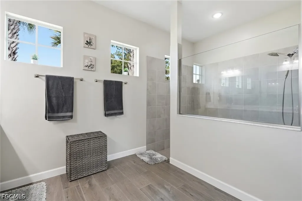 17040 Serengeti Circle Alva FL 33920