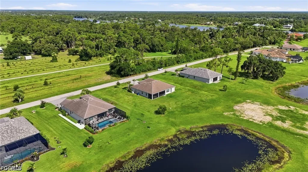 17040 Serengeti Circle Alva FL 33920