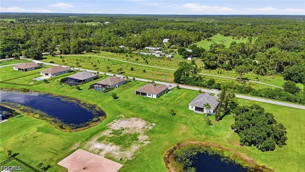 17040 Serengeti Circle Alva FL 33920
