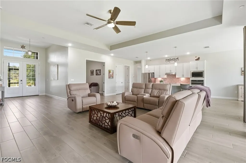17040 Serengeti Circle Alva FL 33920