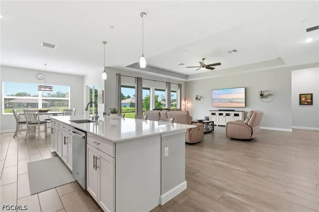 17040 Serengeti Circle Alva FL 33920