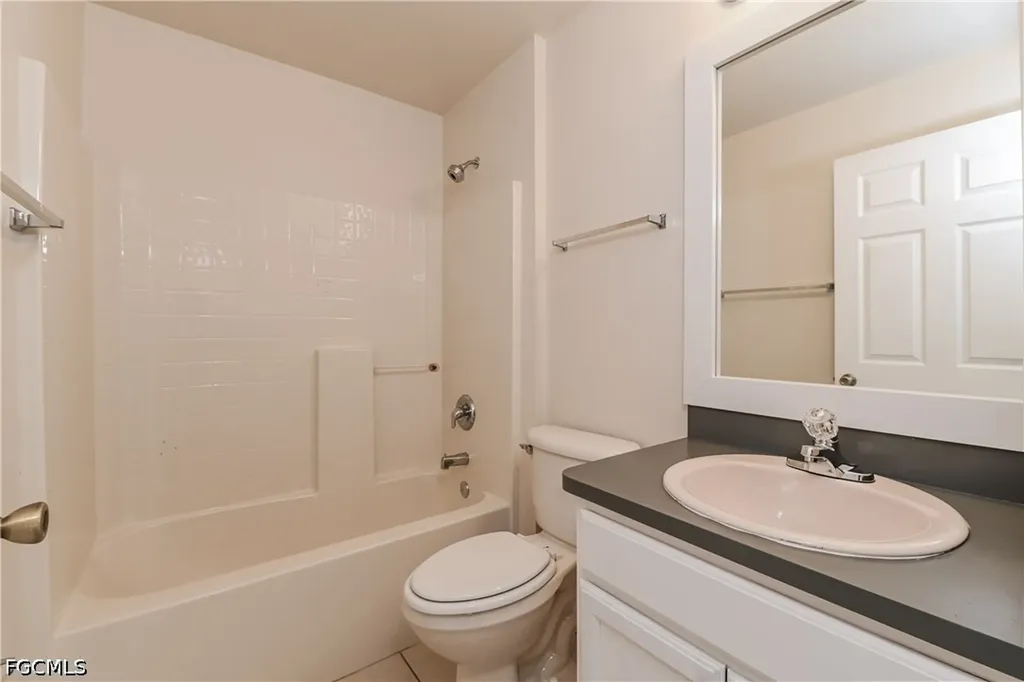2908 SW 16th Place Cape Coral FL 33914