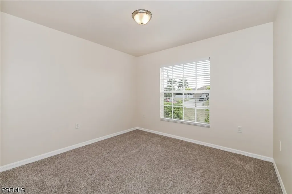 2908 SW 16th Place Cape Coral FL 33914