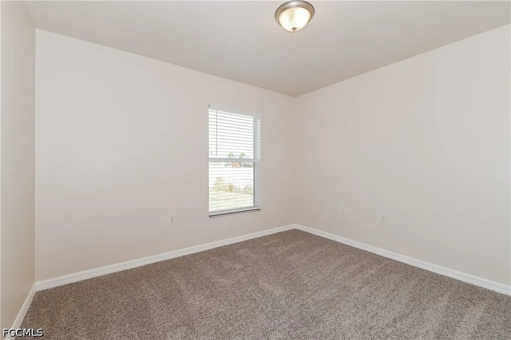 2908 SW 16th Place Cape Coral FL 33914