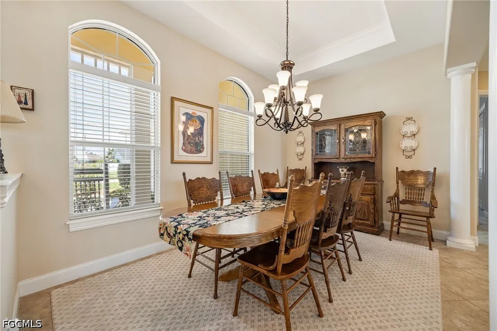 2213 SE 19th Avenue Cape Coral FL 33990