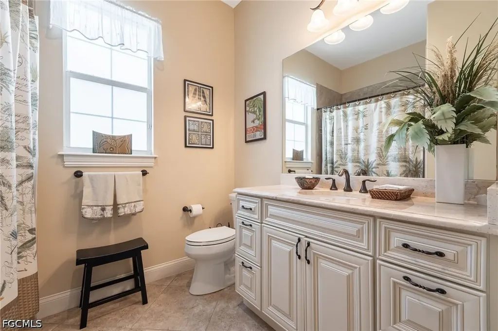 2213 SE 19th Avenue Cape Coral FL 33990