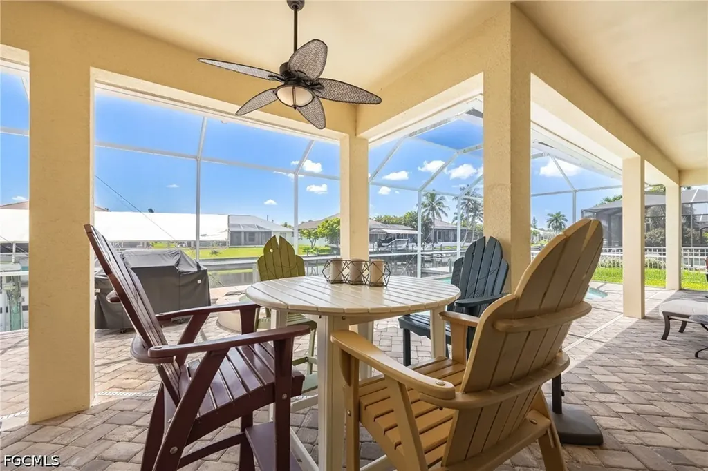 2213 SE 19th Avenue Cape Coral FL 33990