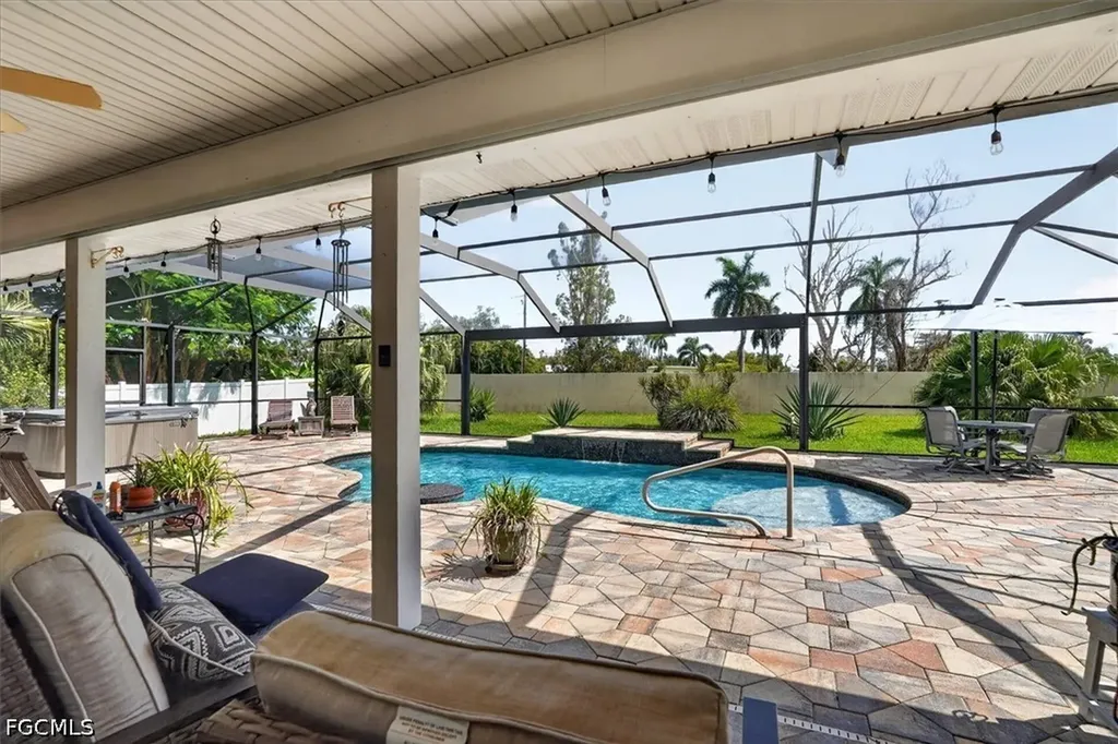 15627 Caloosa Creek Circle Fort Myers FL 33908