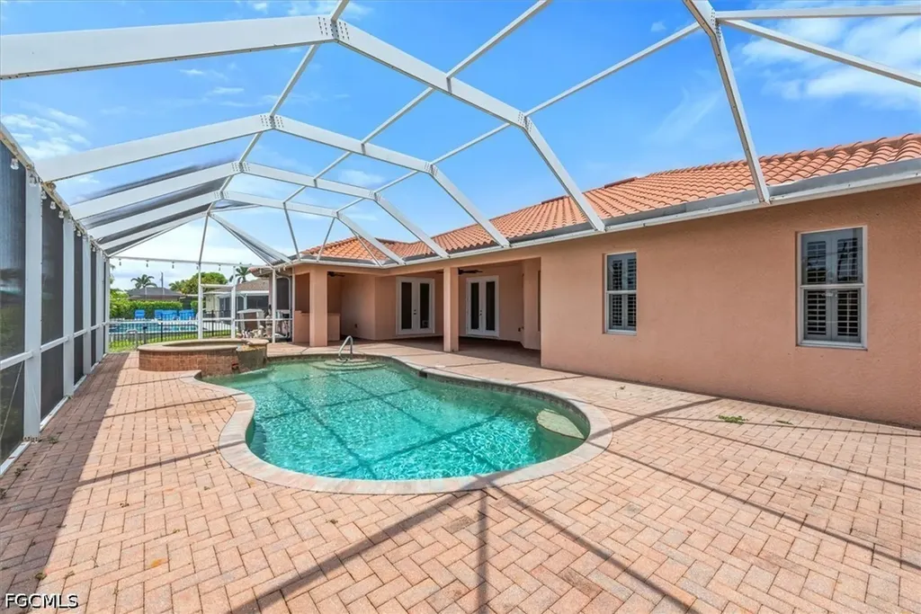 2024 SE 28th Terrace Cape Coral FL 33904
