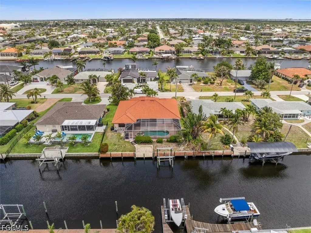 2024 SE 28th Terrace Cape Coral FL 33904