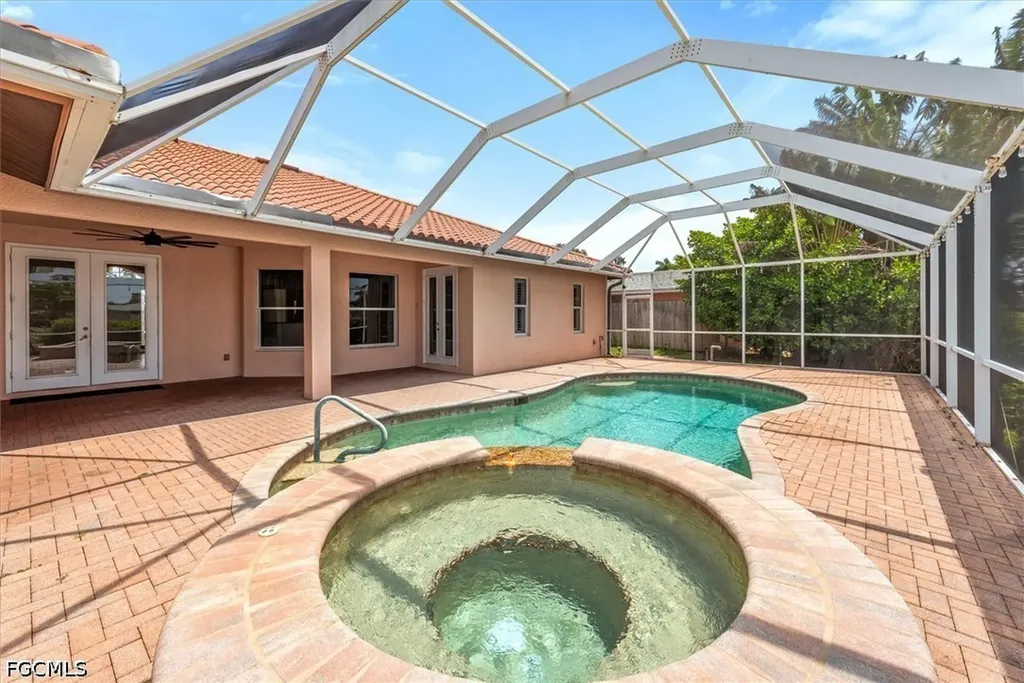 2024 SE 28th Terrace Cape Coral FL 33904