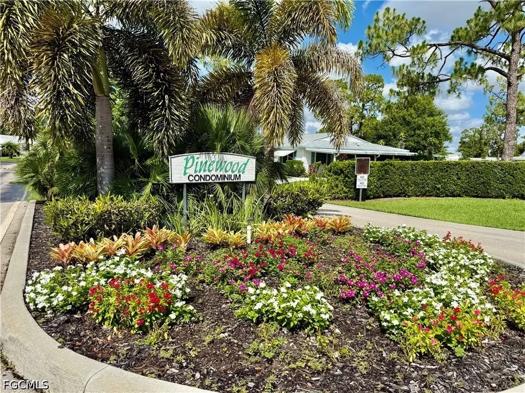 3 Aztec Lily Lane Lehigh Acres FL 33936