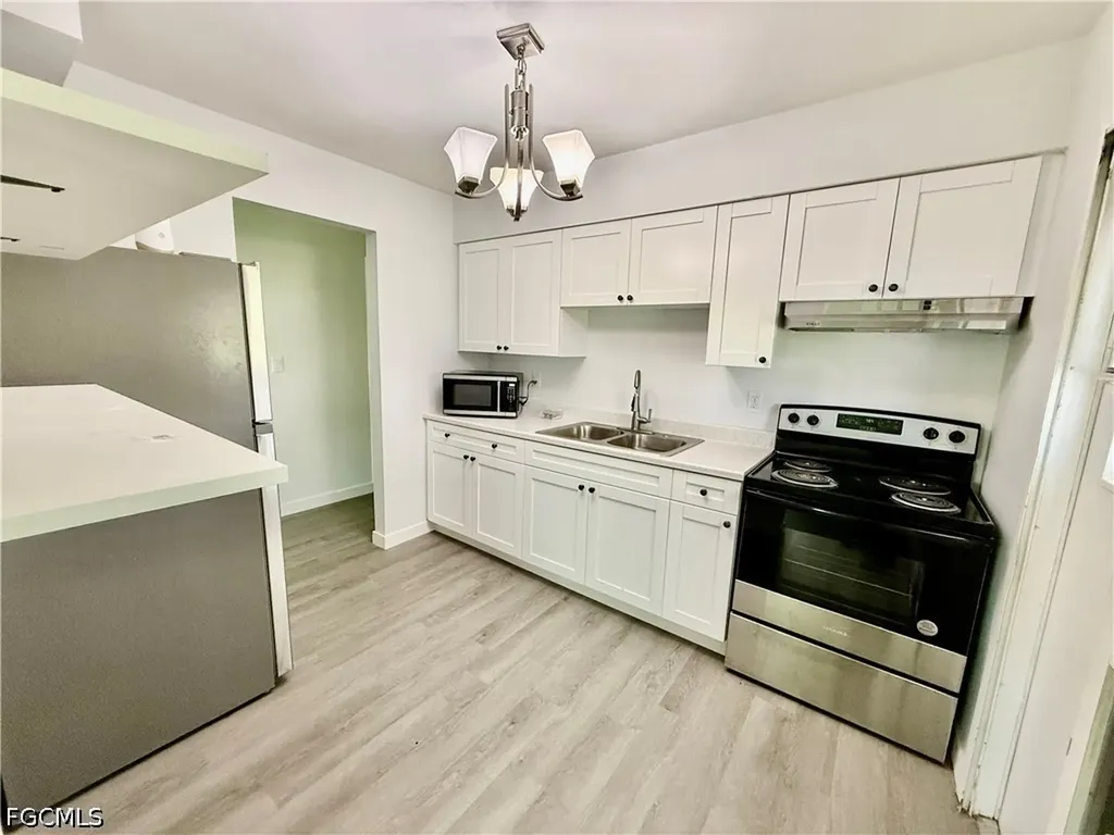 3 Aztec Lily Lane Lehigh Acres FL 33936