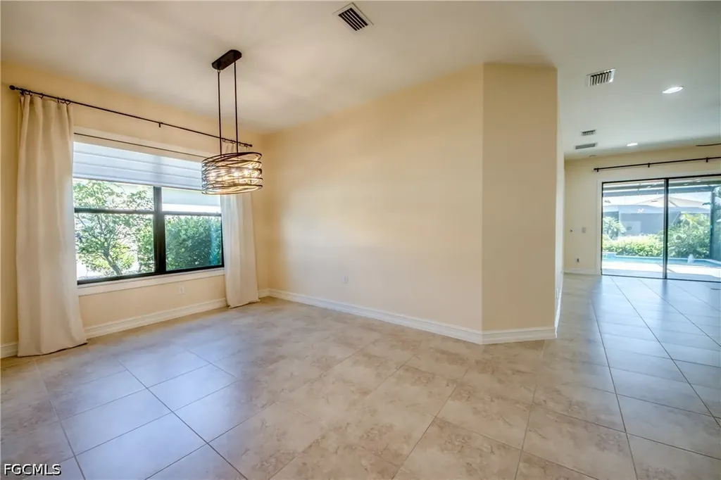 8260 Venetian Pointe Drive Fort Myers FL 33908