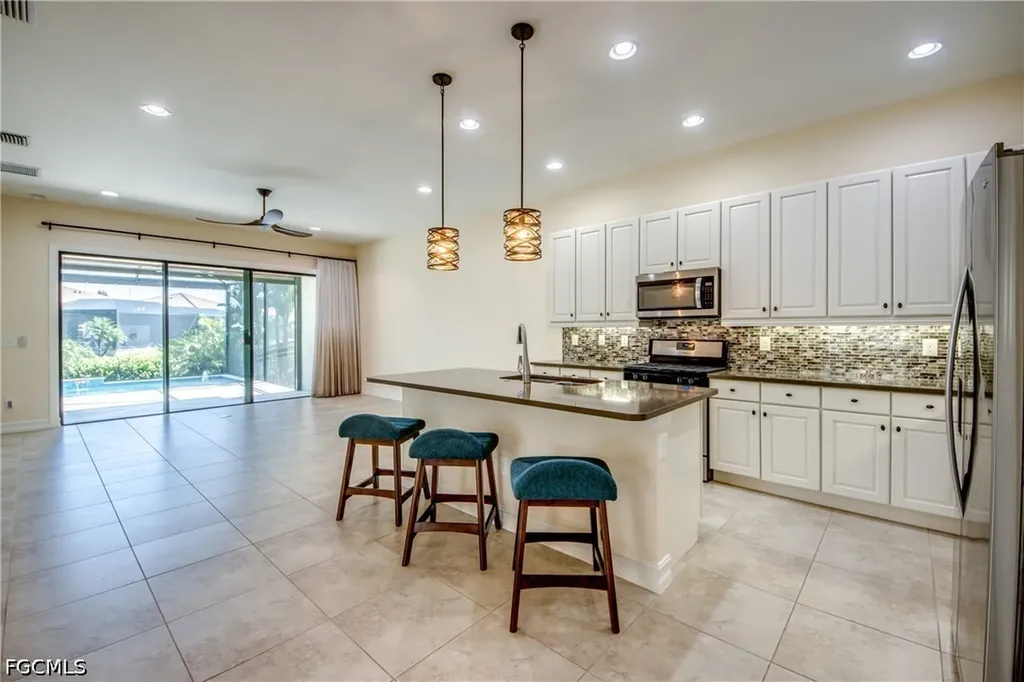 8260 Venetian Pointe Drive Fort Myers FL 33908
