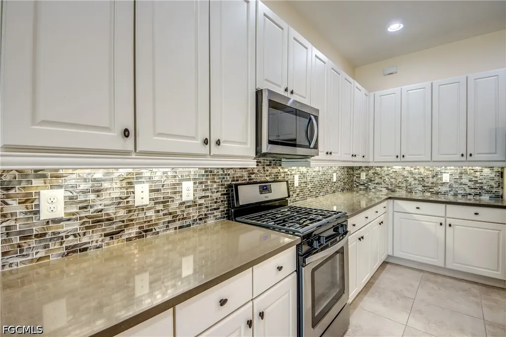 8260 Venetian Pointe Drive Fort Myers FL 33908