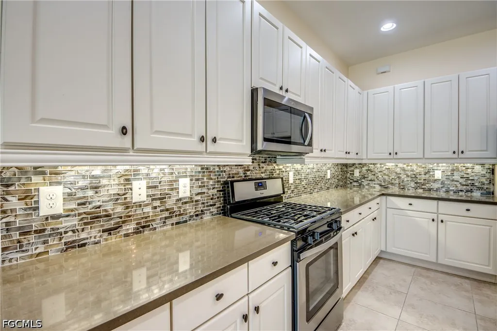 8260 Venetian Pointe Drive Fort Myers FL 33908