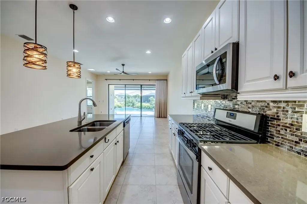 8260 Venetian Pointe Drive Fort Myers FL 33908