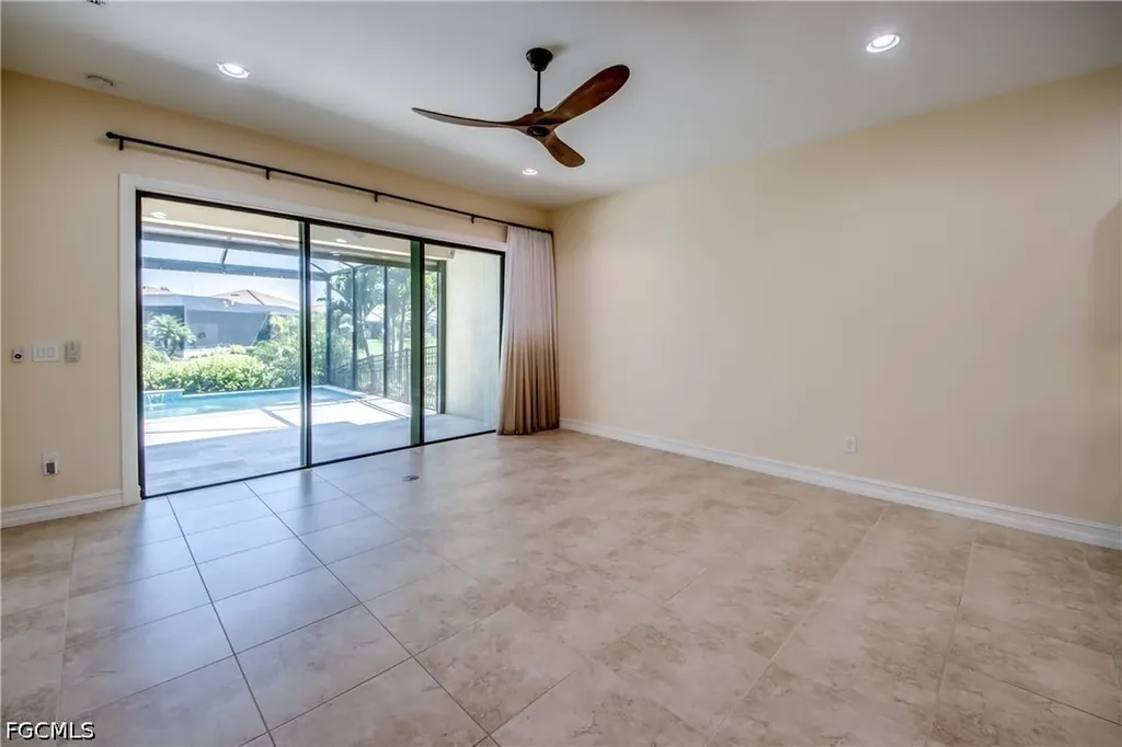 8260 Venetian Pointe Drive Fort Myers FL 33908