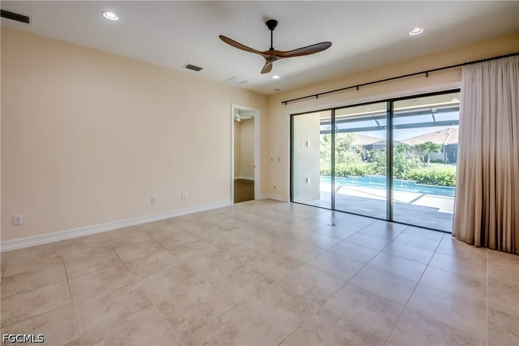8260 Venetian Pointe Drive Fort Myers FL 33908