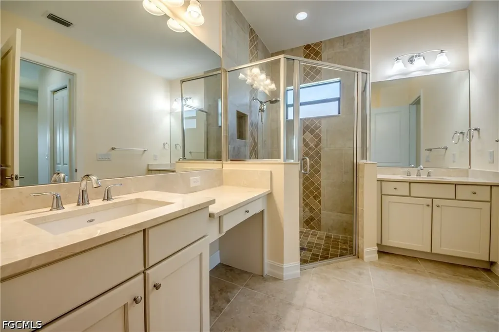 8260 Venetian Pointe Drive Fort Myers FL 33908