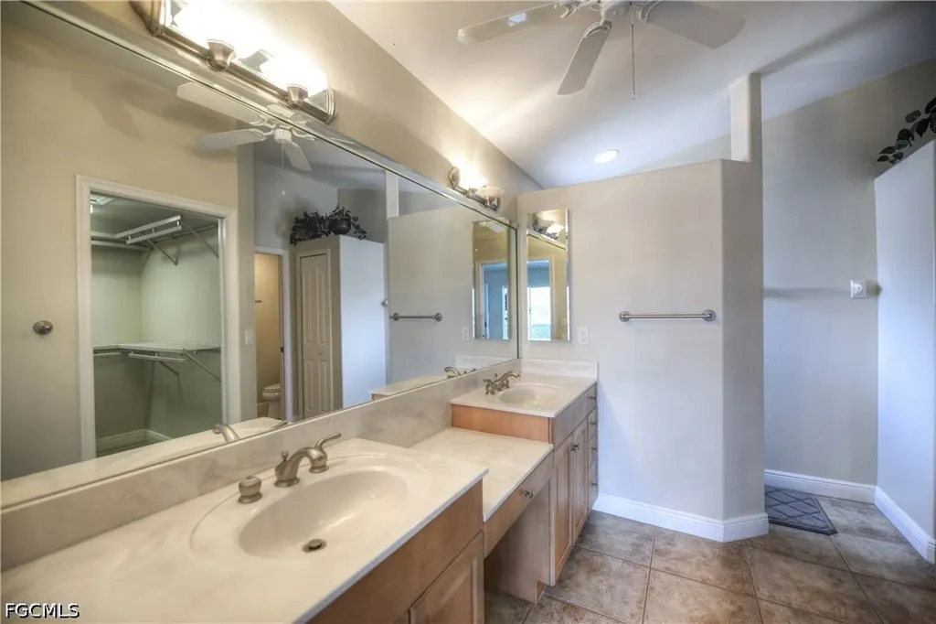409 SW 7th Street Cape Coral FL 33991